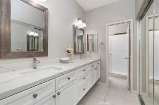 Photo #3: OC22241567 Listing 