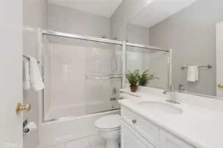 Photo #5: OC22241567 Listing 