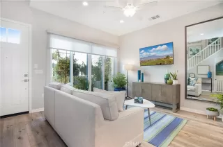 Photo #2: OC22241818 Listing 