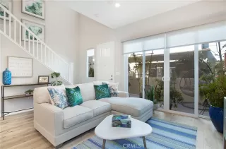 Photo #3: OC22241818 Listing 