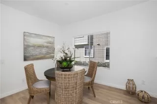 Photo #4: OC22242227 Listing 