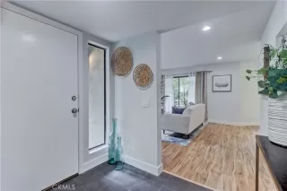 Photo #2: OC22242533 Listing 