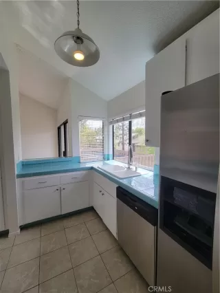 Photo #4: OC22242536 Listing 