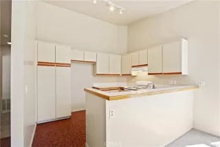 Photo #3: OC22242824 Listing 