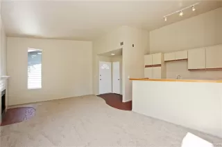 Photo #5: OC22242824 Listing 