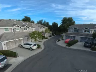 Photo #4: OC22242938 Listing