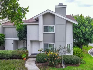 Photo #1: OC22243198 Listing 