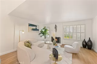 Photo #2: OC22243198 Listing 