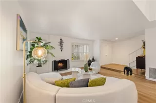 Photo #3: OC22243198 Listing 