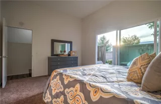 Photo #5: OC22243272 Listing