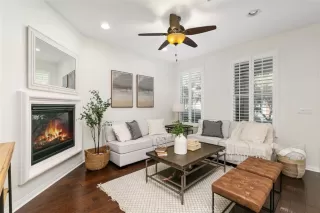 Photo #3: OC22243461 Listing