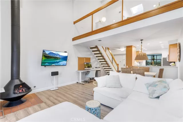 MLS: OC22243879 Condo For Sale