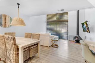 Photo #4: OC22243879 Listing 