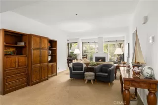 Photo #2: OC22243968 Listing