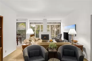 Photo #3: OC22243968 Listing