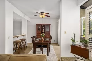 Photo #6: OC22243968 Listing