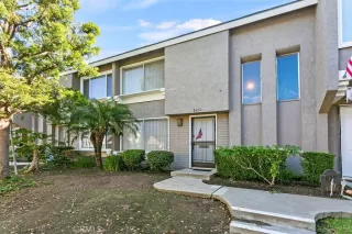 Photo #2: OC22244433 Listing 