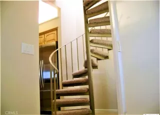 Photo #5: OC22244571 Listing 