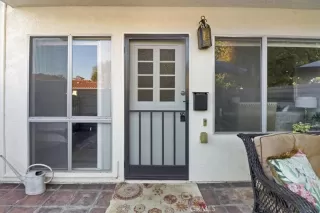 Photo #4: OC22244759 Listing