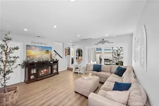 Photo #6: OC22245025 Listing