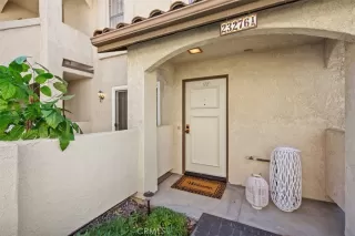 Photo #5: OC22245091 Listing