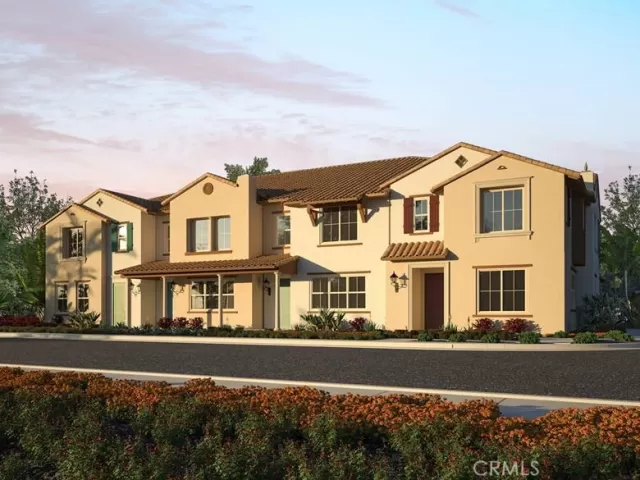 MLS: OC22246058 Condo For Sale