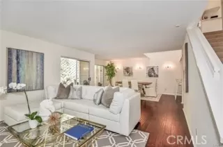 Photo #2: OC22246627 Listing 