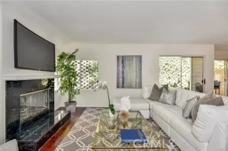 Photo #3: OC22246627 Listing 