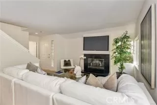 Photo #4: OC22246627 Listing 