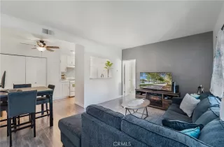 Photo #3: OC22247045 Listing