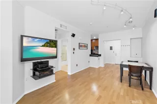 Photo #6: OC22247071 Listing 