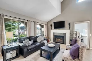 Photo #4: OC22247230 Listing 