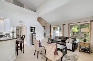 Photo #6: OC22247230 Listing 