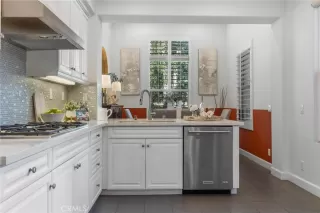 Photo #5: OC22247277 Listing 