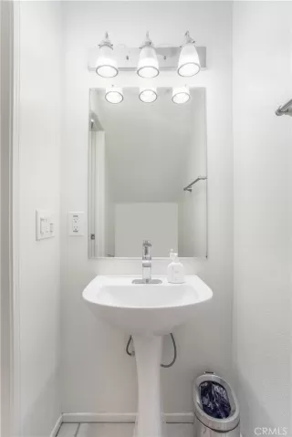 Photo #6: OC22247470 Listing 