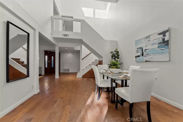 MLS: OC22247537 Condo For Sale