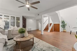 Photo #4: OC22247537 Listing