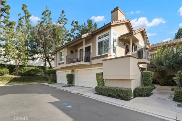 MLS: OC22247727 Condo For Sale