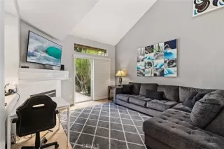 Photo #2: OC22247727 Listing