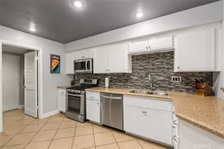 Photo #4: OC22247727 Listing