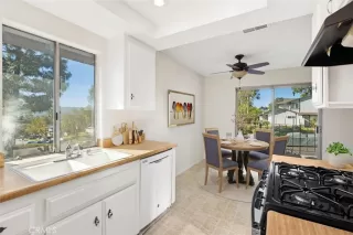 Photo #4: OC22247729 Listing 