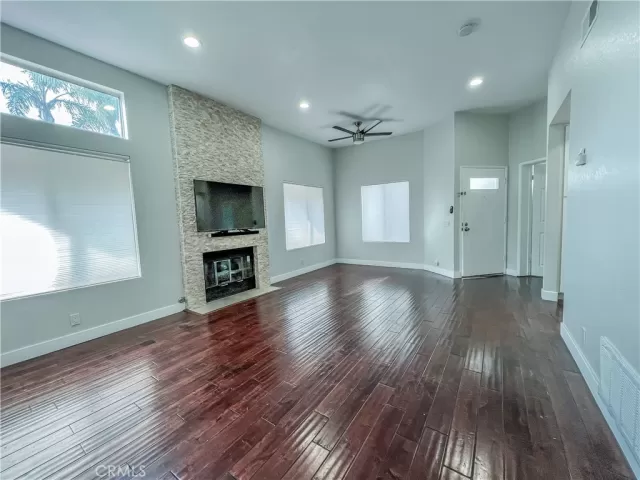 MLS: OC22247925 Condo For Sale