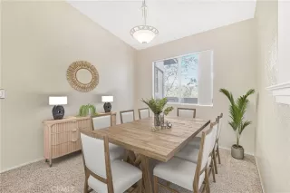 Photo #2: OC22248058 Listing 