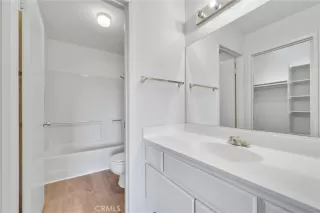 Photo #6: OC22248058 Listing 