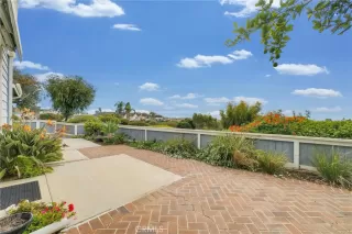 Photo #3: OC22248094 Listing