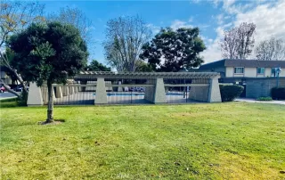 Photo #3: OC22248506 Listing 