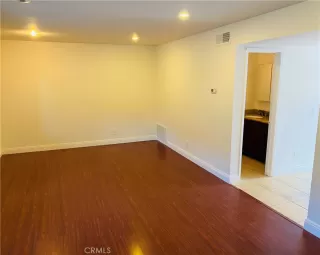 Photo #6: OC22248506 Listing 