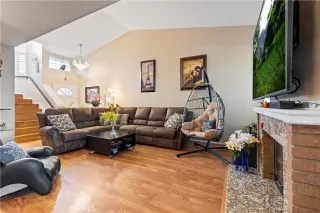 Photo #6: OC22248884 Listing 