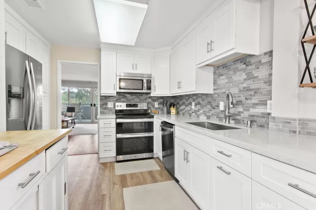 MLS: OC22248980 Condo For Sale