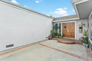 Photo #2: OC22248980 Listing 